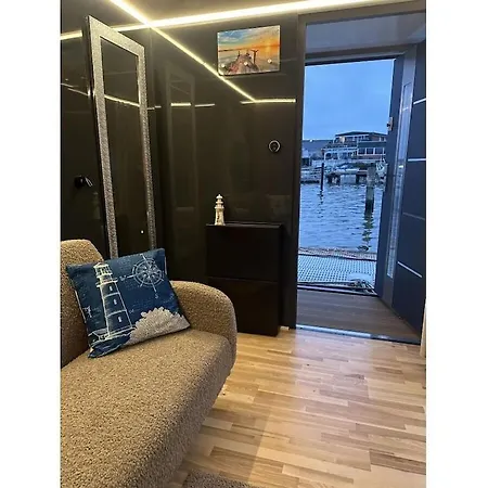 Premium Houseboat Blue Lagoon * Lubeck