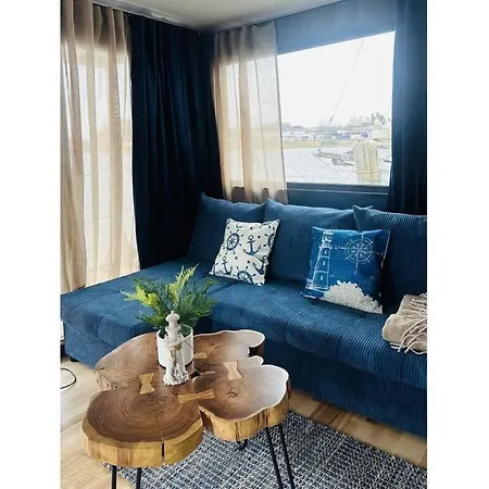 Båthotell Premium Houseboat Blue Lagoon
