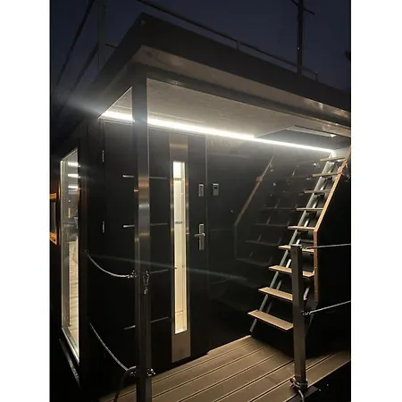 Båthotell Premium Houseboat Blue Lagoon